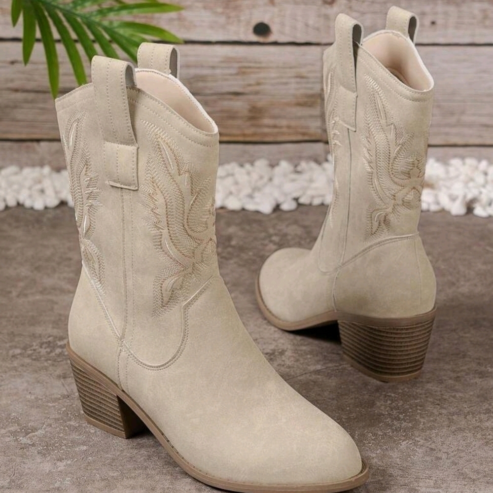 Women's Vintage Fashionable Western Style Embroidered Cowboy Boots - Picture 2 of 7